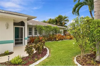 3106 SE 8th Pl, Cape Coral, FL 33904 - Photo 2