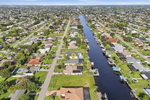 1327 SE 17th St, Cape Coral, FL 33990 - Photo 4