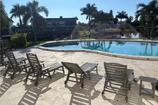 828 Victoria Dr, Cape Coral, FL 33904 - Photo 24
