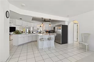 606 SE 15th St, Cape Coral, FL 33990 - Photo 22