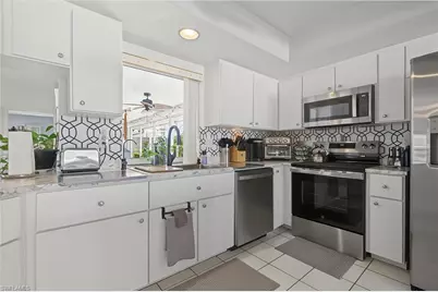 606 SE 15th St, Cape Coral, FL 33990 - Photo 18