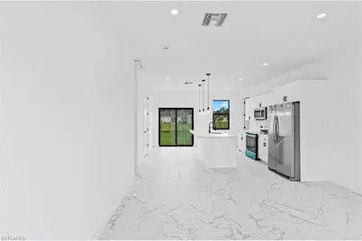 2807 6th St SW, Lehigh Acres, FL 33976 - Photo 4