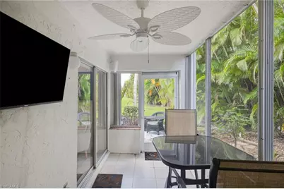 8141 Country Rd #105, Fort Myers, FL 33919 - Photo 12
