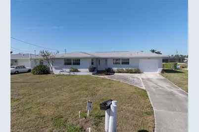 3102 SE 18th Ave, Cape Coral, FL 33904 - Photo 2