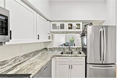 8423 Bernwood Cove Loop #410, Fort Myers, FL 33966 - Photo 6