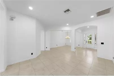 2628 Fairmont Cove Ct, Cape Coral, FL 33991 - Photo 10