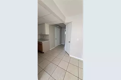 712 Karlov St, Fort Myers, FL 33916 - Photo 6