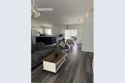 107 NE 15th Ter, Cape Coral, FL 33909 - Photo 4
