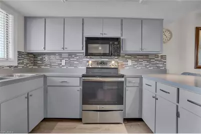 13130 White Marsh Ln #105, Fort Myers, FL 33912 - Photo 6