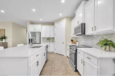 3286 Birchin Ln, Fort Myers, FL 33916 - Photo 10