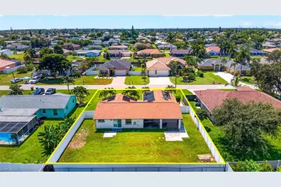 1405 SE 13th Ter, Cape Coral, FL 33990 - Photo 28