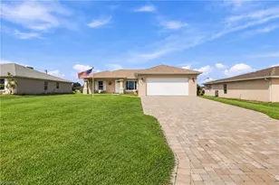 1312 SW 7th Ct, Cape Coral, FL 33991 - Photo 4