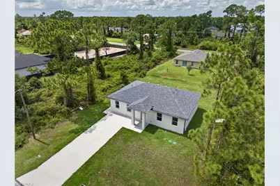 308 Mangonia Ave, Lehigh Acres, FL 33974 - Photo 4