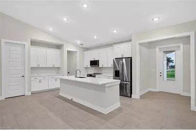 3301 NW 17th Ln, Cape Coral, FL 33993 - Photo 14