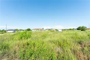745 Oakridge Ave S, Lehigh Acres, FL 33974 - Photo 1