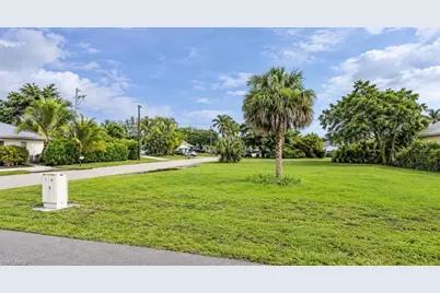 10040 W Terry St, Bonita Springs, FL 34135 - Photo 2