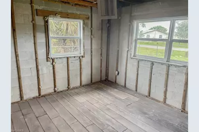 3751 Highland Ave, Fort Myers, FL 33916 - Photo 10