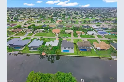 305 SW 15th Ter, Cape Coral, FL 33991 - Photo 40