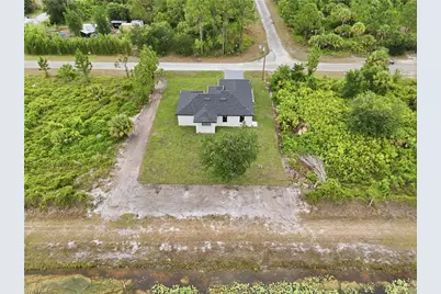 1222 Earnest St E, Lehigh Acres, FL 33974 - Photo 4