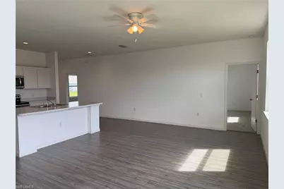 916 NW 3rd Ave, Cape Coral, FL 33993 - Photo 8