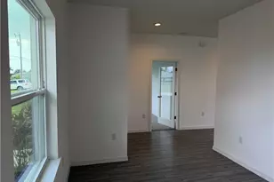 916 NW 3rd Ave, Cape Coral, FL 33993 - Photo 18