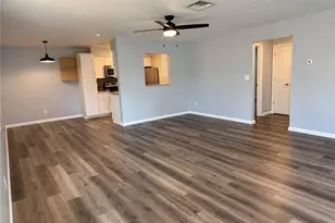 3032 SE Santa Barbara Pl, Cape Coral, FL 33904 - Photo 2