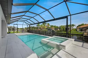 215 SW 37th Ln, Cape Coral, FL 33914 - Photo 6