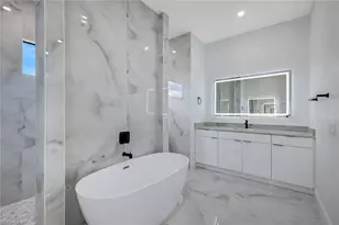 215 SW 37th Ln, Cape Coral, FL 33914 - Photo 20
