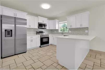 4301 New St, Fort Myers, FL 33905 - Photo 2
