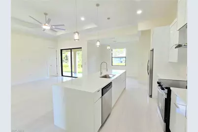 2606 43rd St W, Lehigh Acres, FL 33971 - Photo 10