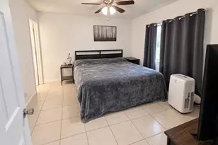 1017 SE 39th Terrace, Cape Coral, FL 33904 - Photo 8