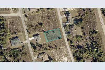 962 Graystone Ave, Lehigh Acres, FL 33974 - Photo 2