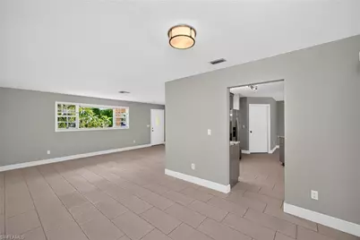 305 SE 27th Ter, Cape Coral, FL 33904 - Photo 10