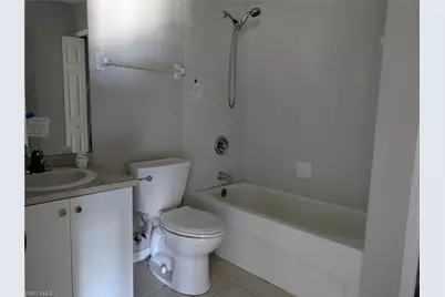 1725 NW 11th Ct, Cape Coral, FL 33993 - Photo 4