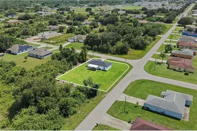 807 Casper Yost St E, Lehigh Acres, FL 33974 - Photo 32