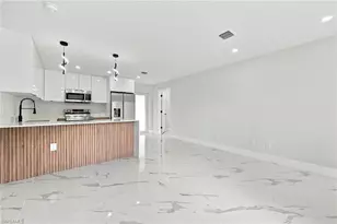 807 Casper Yost St E, Lehigh Acres, FL 33974 - Photo 16