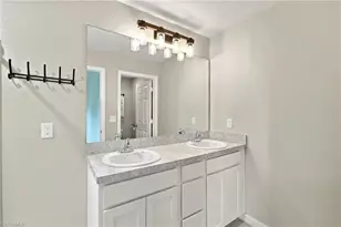 1615 NE 34th Ln, Cape Coral, FL 33909 - Photo 10