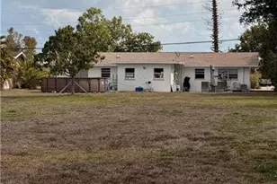 317 Tarpon Dr, Cape Coral, FL 33904 - Photo 2