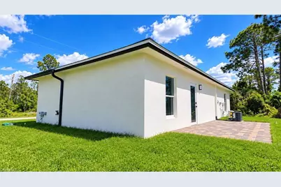 304 McArthur Blvd, Lehigh Acres, FL 33974 - Photo 4