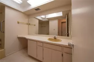 5586 Pendlewood Ln, Fort Myers, FL 33919 - Photo 18