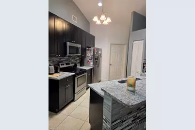 1025 Iris St E, Lehigh Acres, FL 33974 - Photo 22