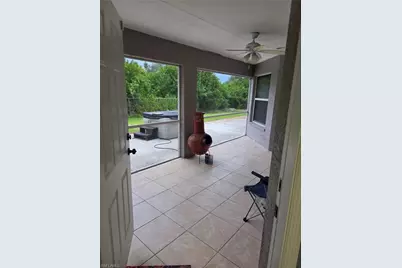 1025 Iris St E, Lehigh Acres, FL 33974 - Photo 14