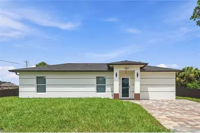 707 Sawyer St, Lehigh Acres, FL 33974 - Photo 4
