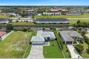 1412 SW 4th Ln, Cape Coral, FL 33991 - Photo 4
