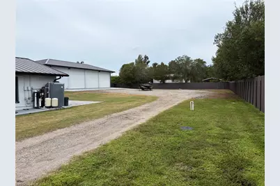 18521 Leetana Rd, North Fort Myers, FL 33917 - Photo 32