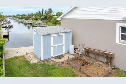 1520 SE 15th Pl, Cape Coral, FL 33990 - Photo 38