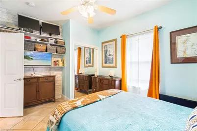 1520 SE 15th Pl, Cape Coral, FL 33990 - Photo 18