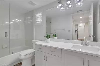 9900 Sunset Cove Ln #117, Fort Myers, FL 33919 - Photo 12