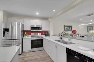 9900 Sunset Cove Ln, Fort Myers, FL 33919 - Photo 2