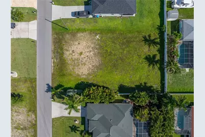 9 NW 38th Pl, Cape Coral, FL 33993 - Photo 10